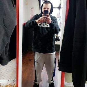 Meet your Posher, Zachary